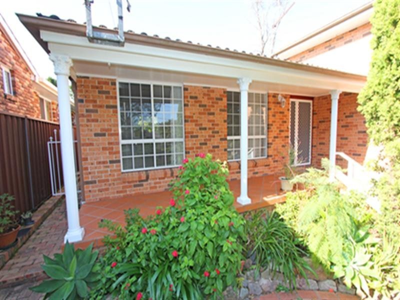 12 Dalgety Crescent, Green Point NSW 2251