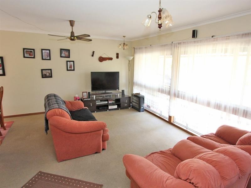 9 Cudgee Close, Green Point NSW 2251