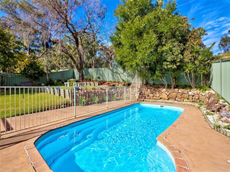 13 Cameron Crescent, Kincumber NSW 2251