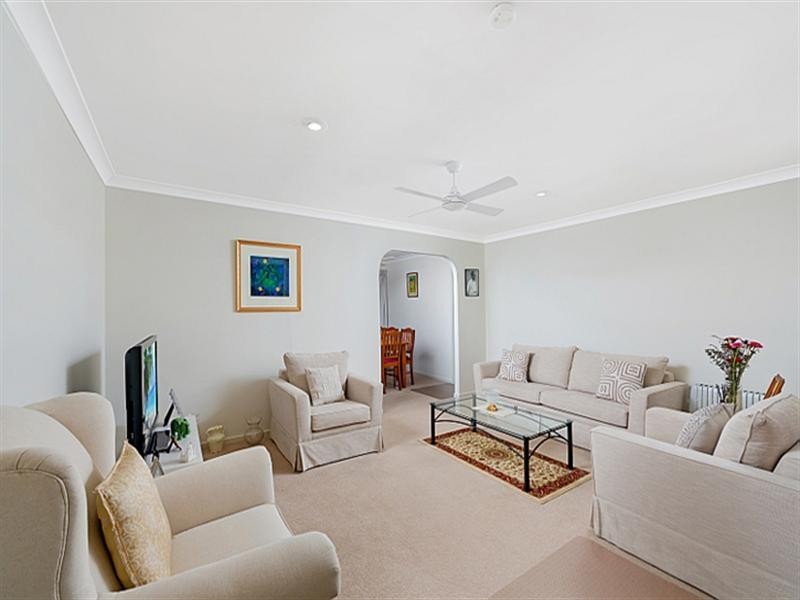 13 Cameron Crescent, Kincumber NSW 2251