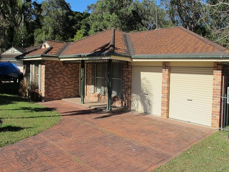 7 Lauren Close, Green Point NSW 2251