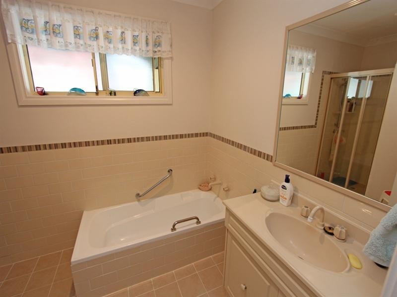 58 Second Avenue,Broadlands Estate, Green Point NSW 2251