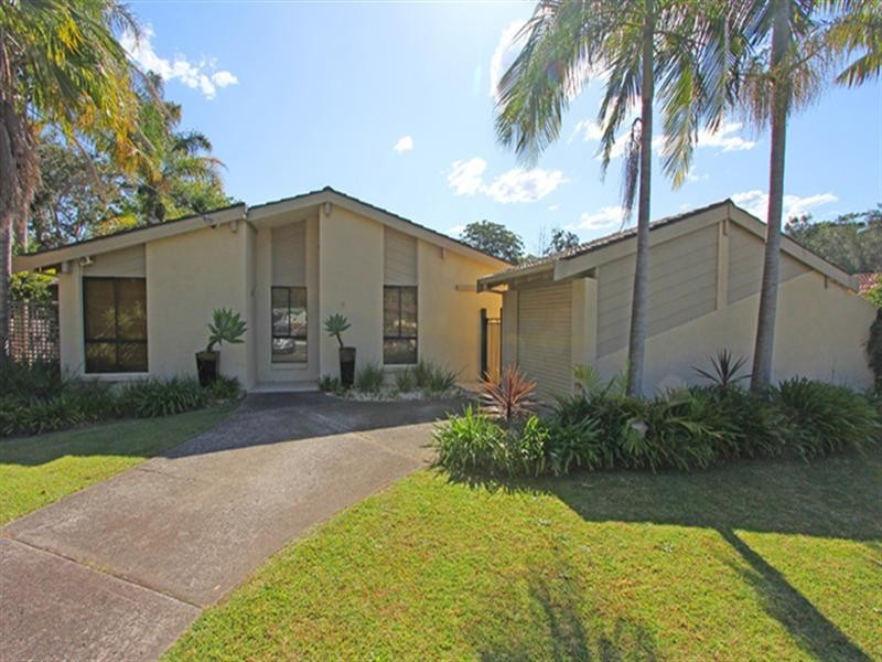 8 Milpera Road, Green Point NSW 2251