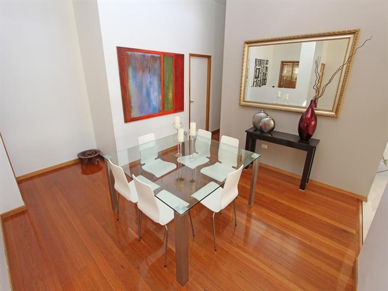 8 Milpera Road, Green Point NSW 2251