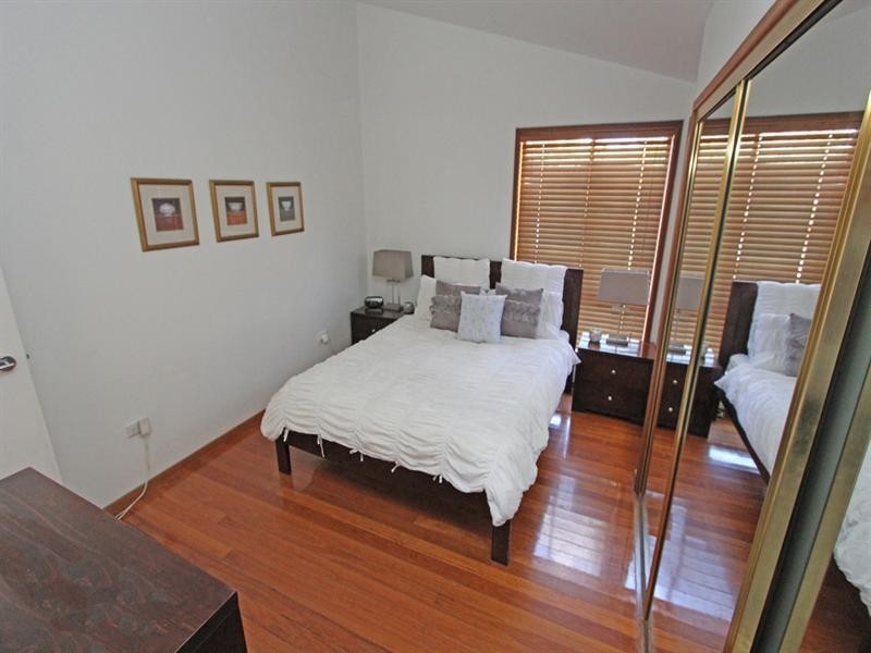 8 Milpera Road, Green Point NSW 2251