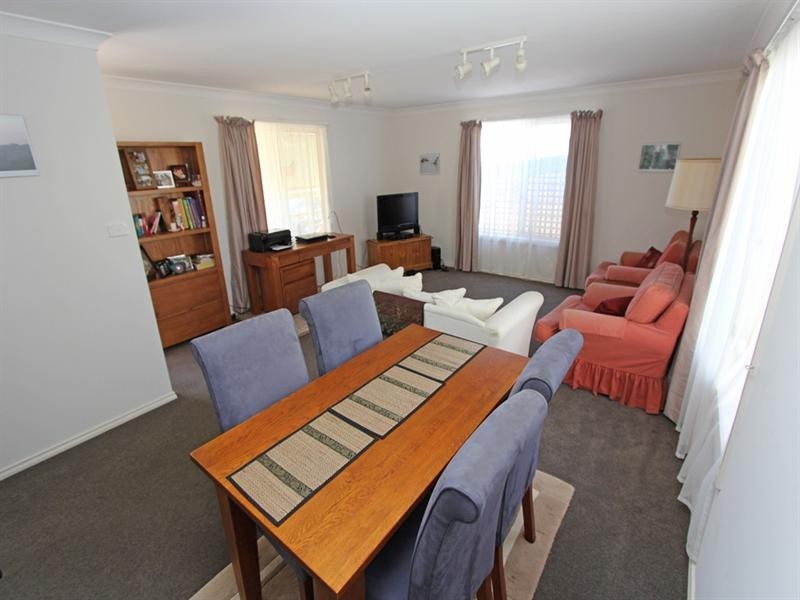 3 Fifth Avenue, Broadlands Estate, Green Point NSW 2251