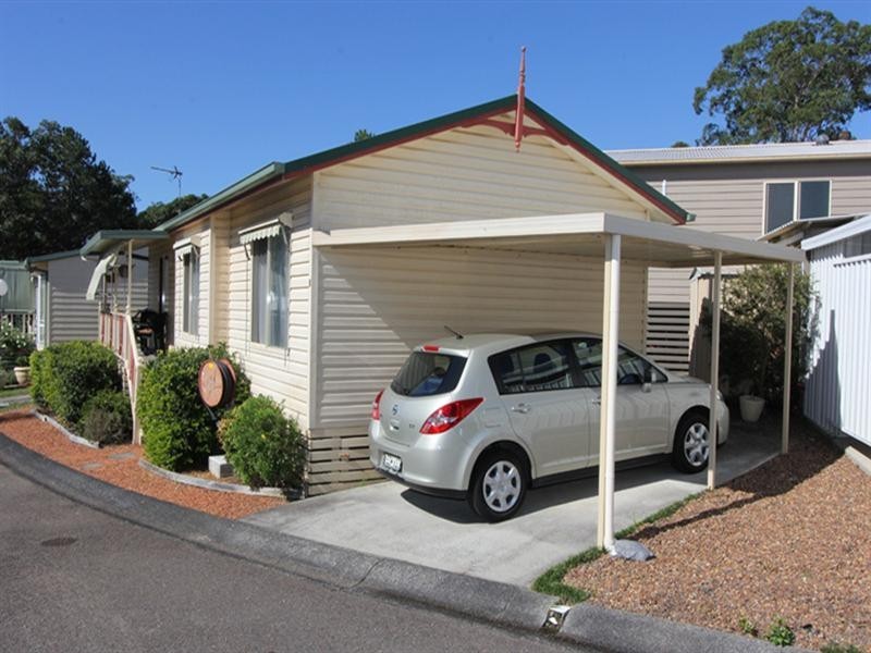 3 Fifth Avenue, Broadlands Estate, Green Point NSW 2251