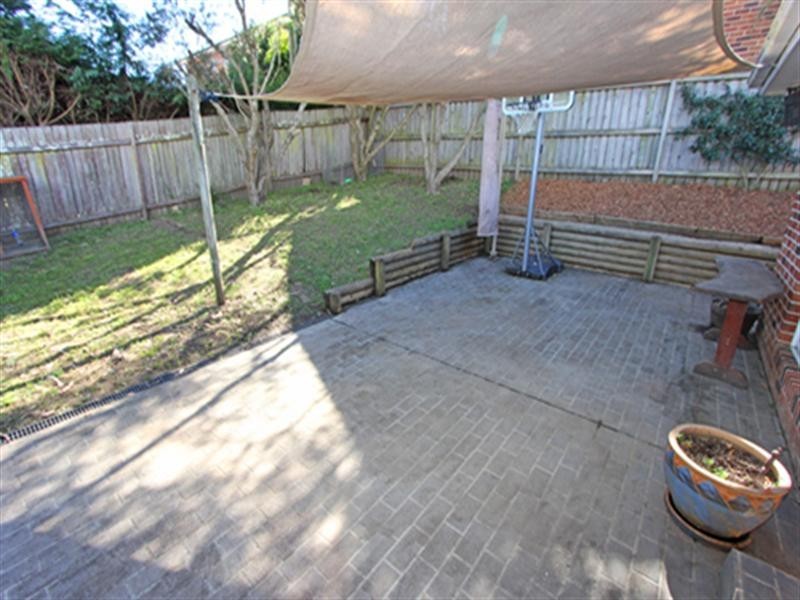 12B Judy Anne Close, Green Point NSW 2251