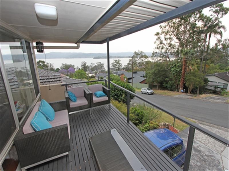 20 Greenslope Drive, Green Point NSW 2251