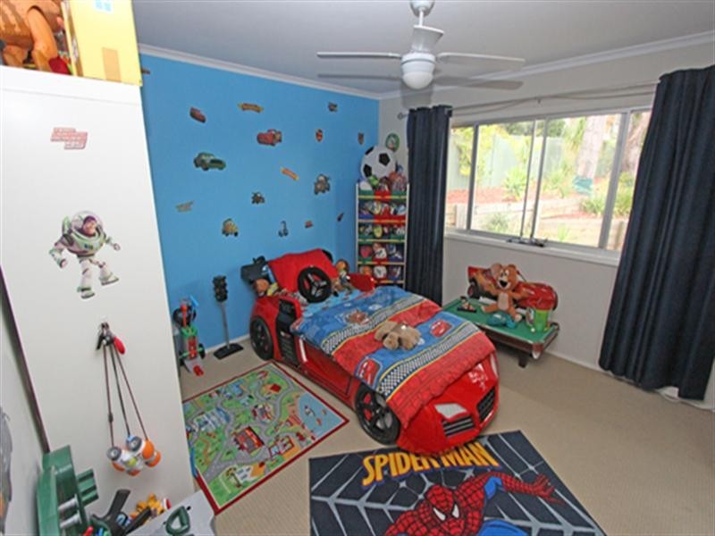 20 Greenslope Drive, Green Point NSW 2251