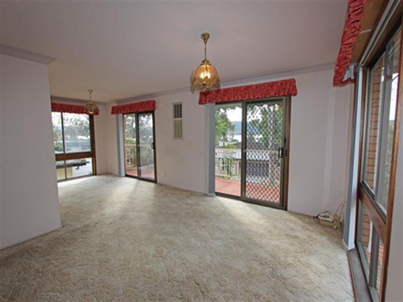 38 Orana Street, Green Point NSW 2251