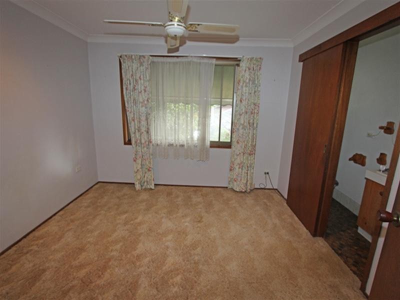 38 Orana Street, Green Point NSW 2251