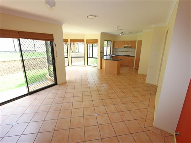 28 Brittany Crescent, Kariong NSW 2250