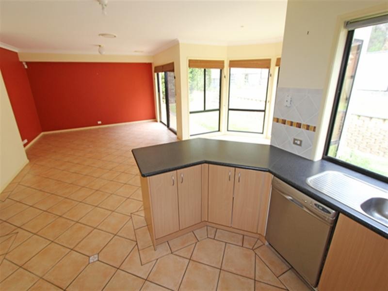 28 Brittany Crescent, Kariong NSW 2250