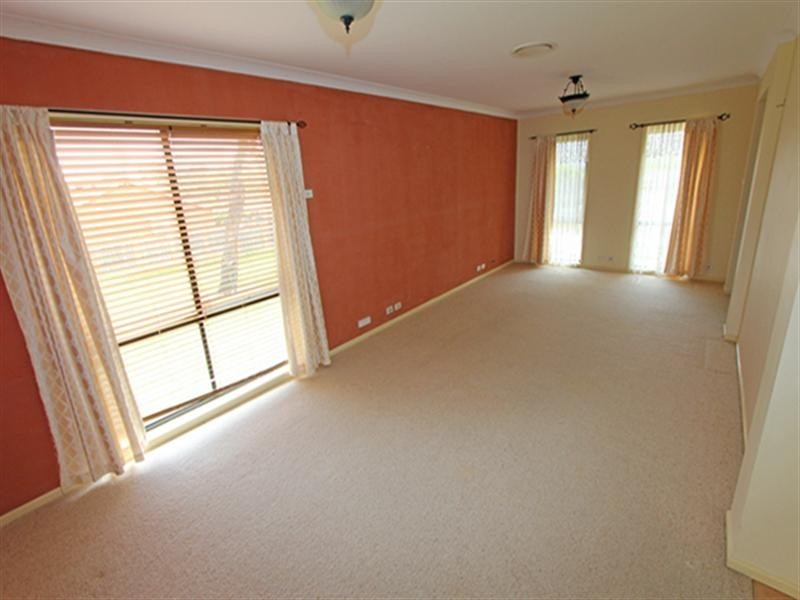 28 Brittany Crescent, Kariong NSW 2250