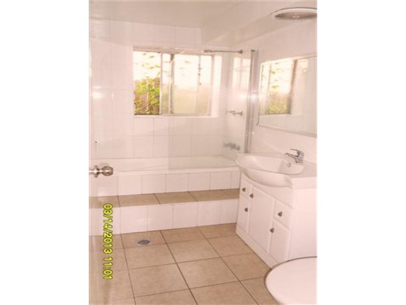 8A Adnamira Close, Wyoming NSW 2250