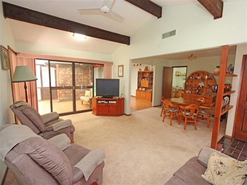 56 Orana Street, Green Point NSW 2251