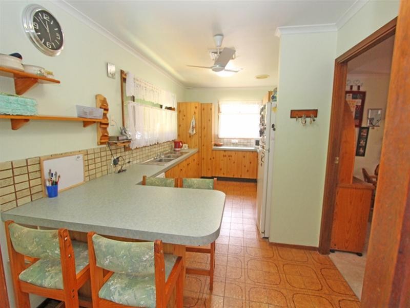 56 Orana Street, Green Point NSW 2251