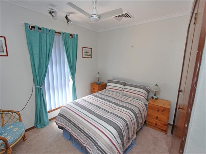 56 Orana Street, Green Point NSW 2251