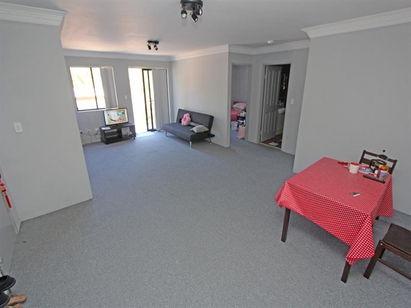 6/74 Faunce Street West, Gosford NSW 2250