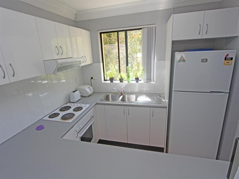 6/74 Faunce Street West, Gosford NSW 2250