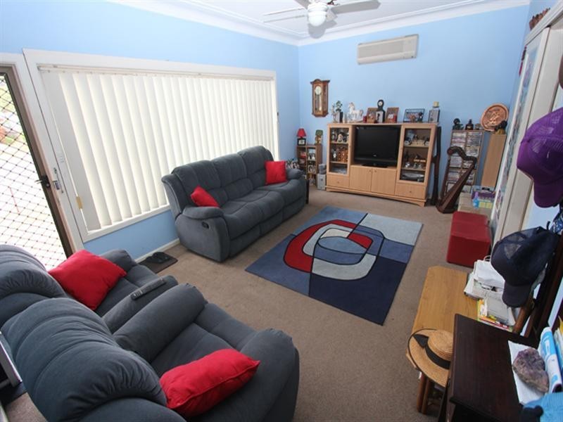 37 Waterloo Avenue, Blackwall NSW 2256