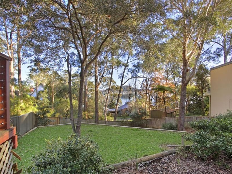 6 Lexington Parade, Green Point NSW 2251