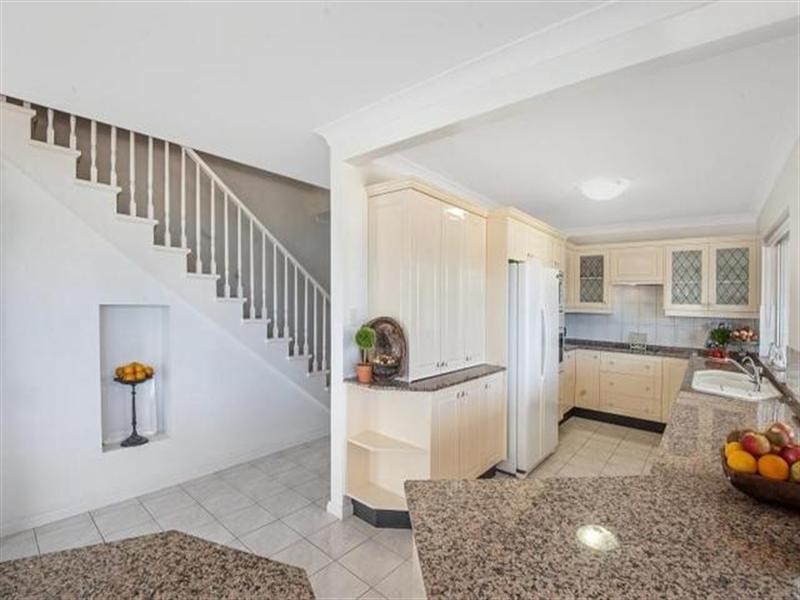 9 Bayside Drive, Green Point NSW 2251