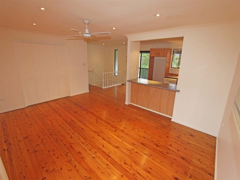 195 Avoca Drive, Green Point NSW 2251