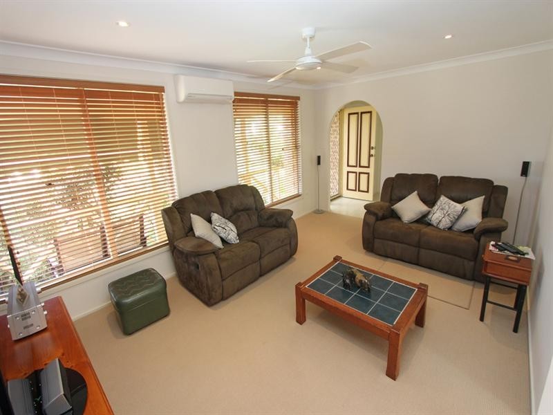 3 Caljarni Close, Green Point NSW 2251