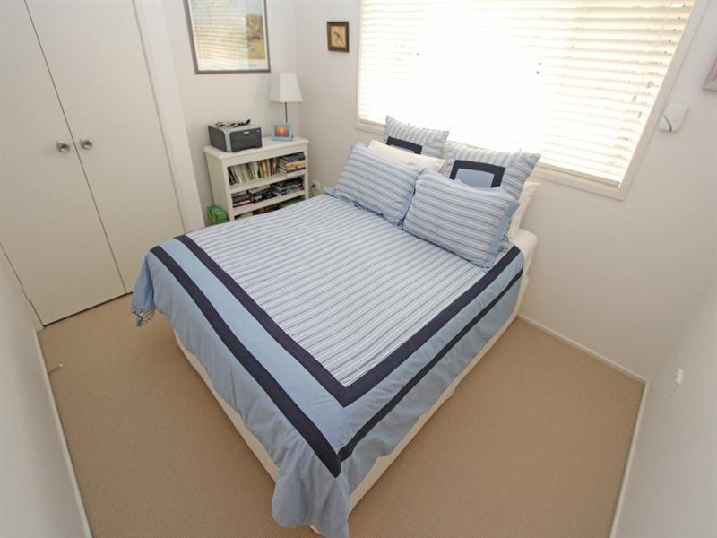 3 Caljarni Close, Green Point NSW 2251