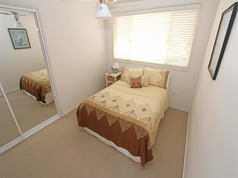 3 Caljarni Close, Green Point NSW 2251