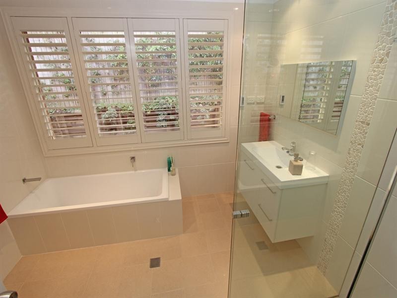 3 Caljarni Close, Green Point NSW 2251