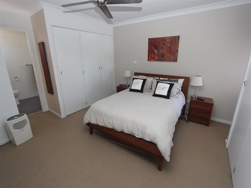 20 Lexington Parade, Green Point NSW 2251