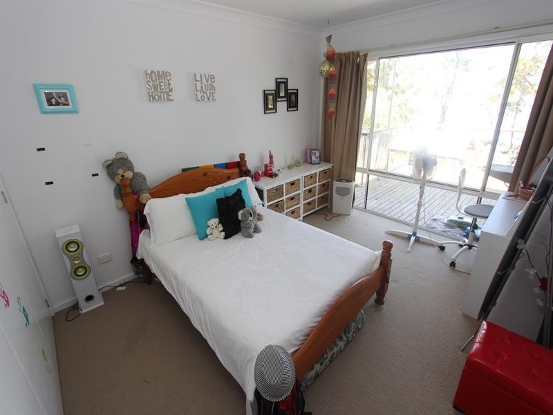 20 Lexington Parade, Green Point NSW 2251