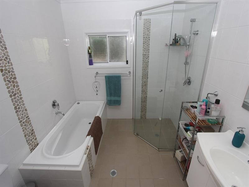 20 Lexington Parade, Green Point NSW 2251