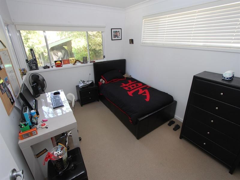 20 Lexington Parade, Green Point NSW 2251