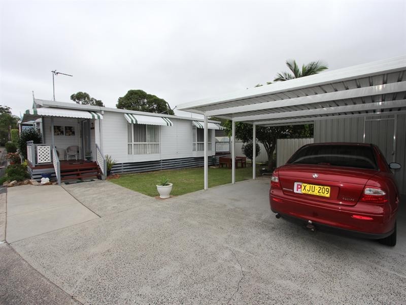 30 First Avenue,Broadlands Estate, Green Point NSW 2251
