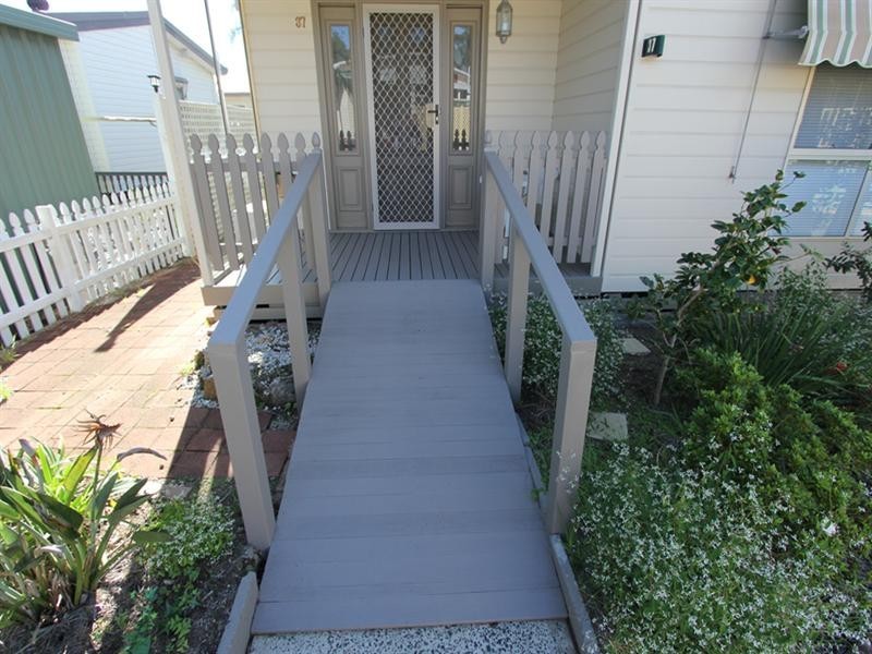 37 First Avenue, Broadlands Estate, Green Point NSW 2251