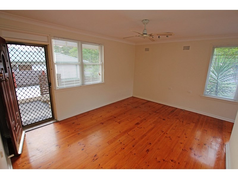 6 North Crescent, North Gosford NSW 2250