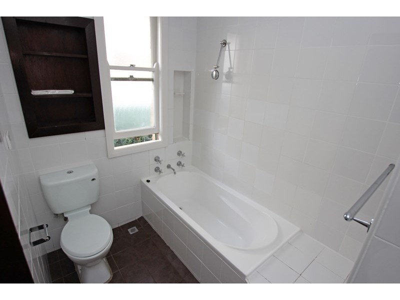 6 North Crescent, North Gosford NSW 2250