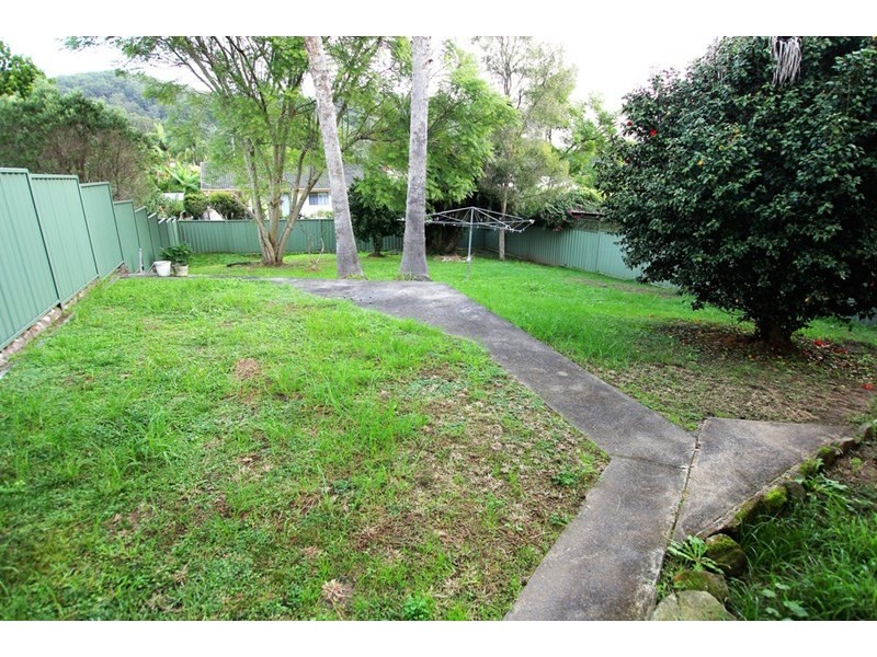 6 North Crescent, North Gosford NSW 2250