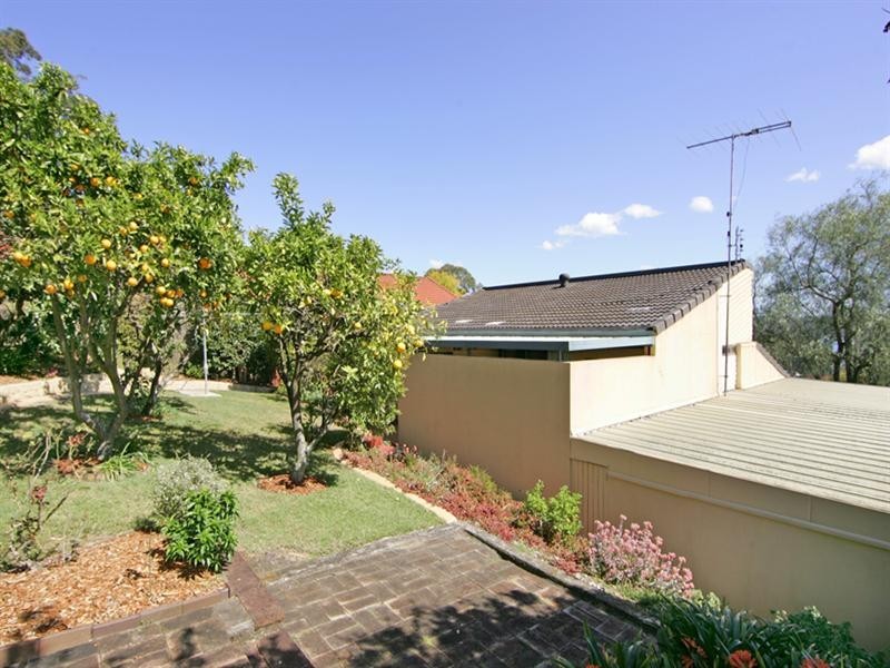 296 Avoca Drive, Green Point NSW 2251