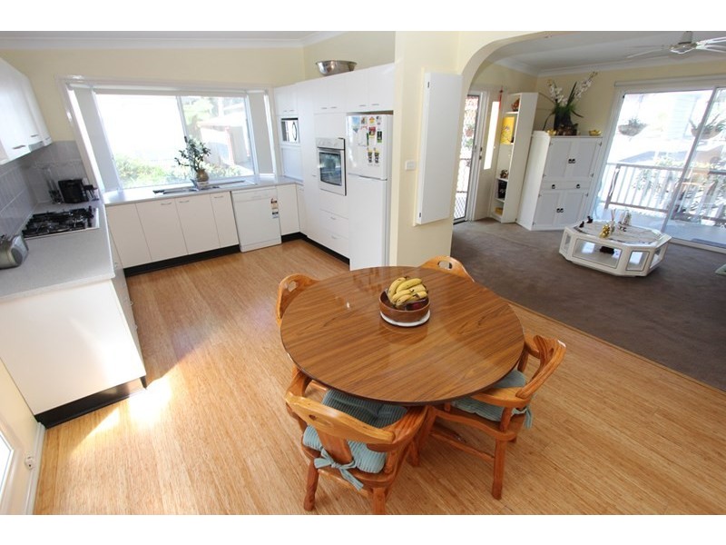 19 Sixth Avenue, Broadlands Estate, Green Point NSW 2251