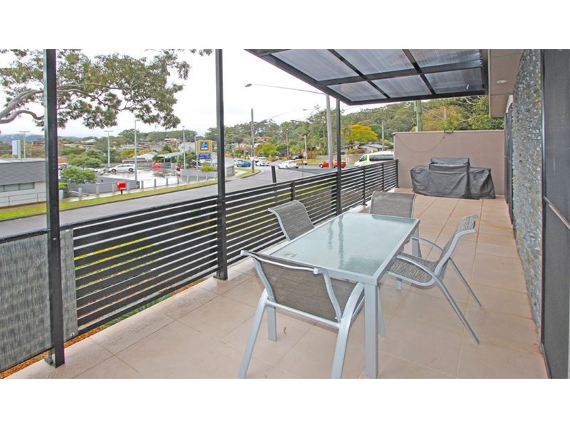 32 Orana Street, Green Point NSW 2251