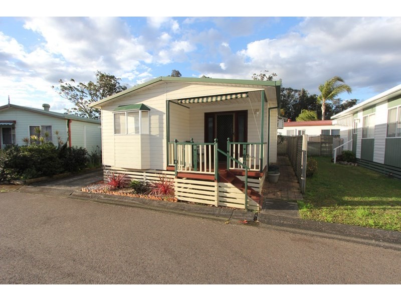 43 First Avenue, Broadlands Estate, Green Point NSW 2251