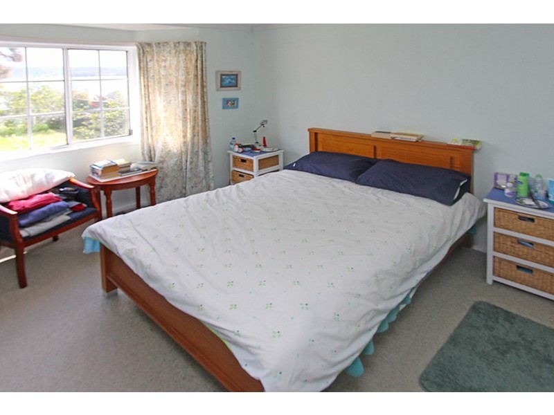 263 Avoca Drive, Green Point NSW 2251