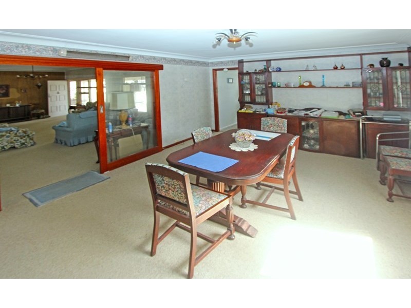 263 Avoca Drive, Green Point NSW 2251