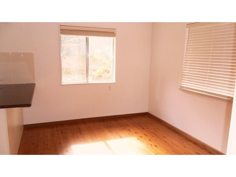 84 Lushington Street, East Gosford NSW 2250