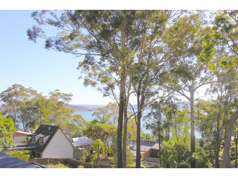 2 Lexington Parade, Green Point NSW 2251